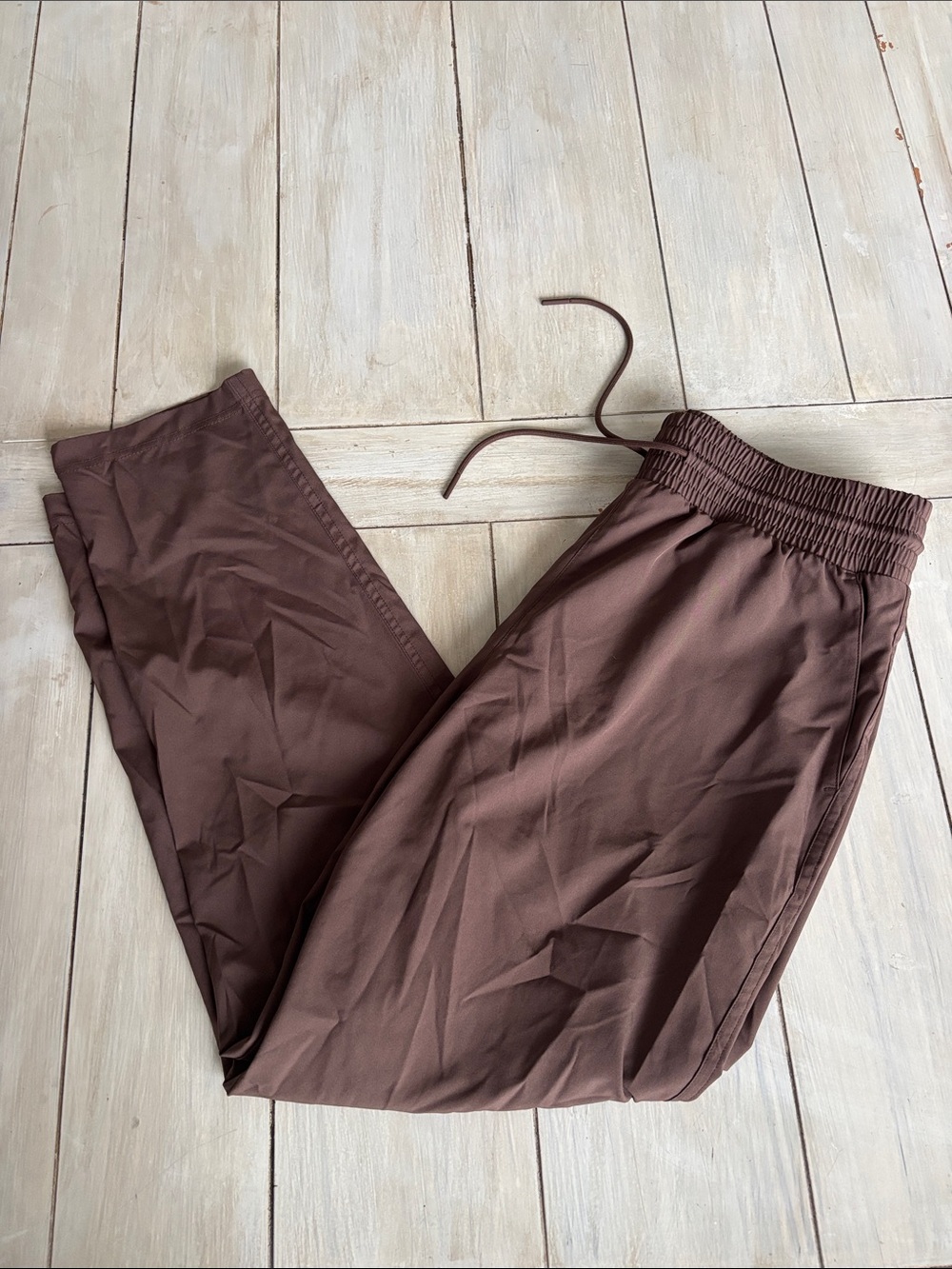 Gap Fit Brown Runaround Pants Medium